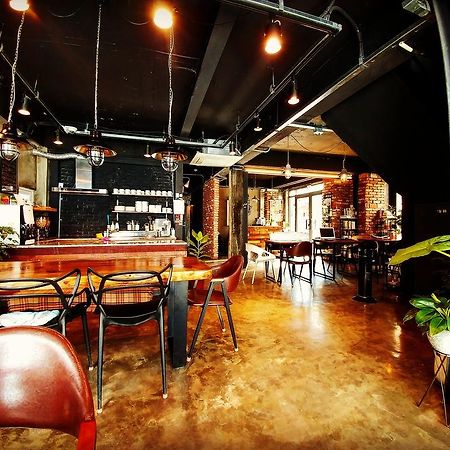 Good Day Mate Hostel Busan Bagian luar foto