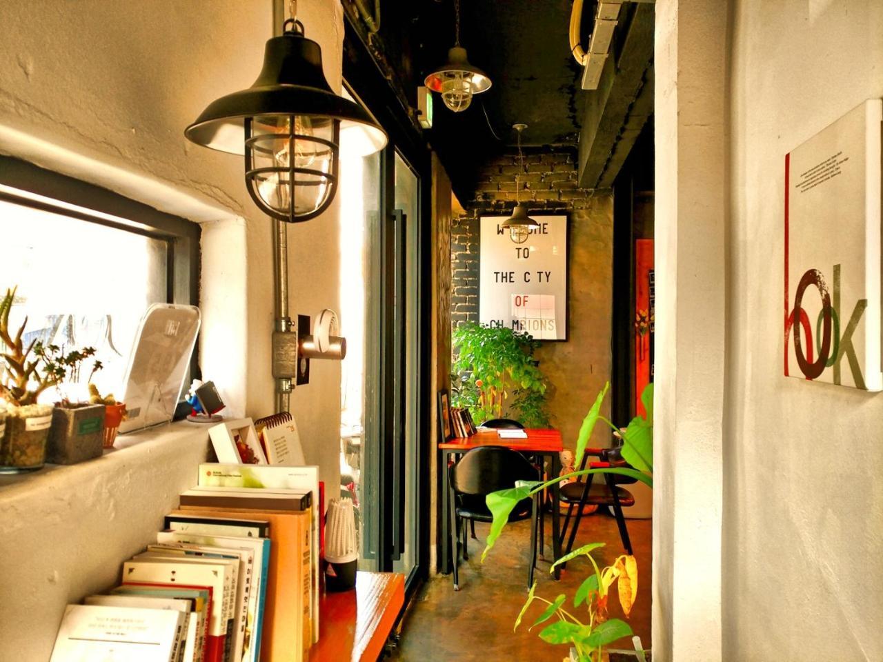 Good Day Mate Hostel Busan Bagian luar foto
