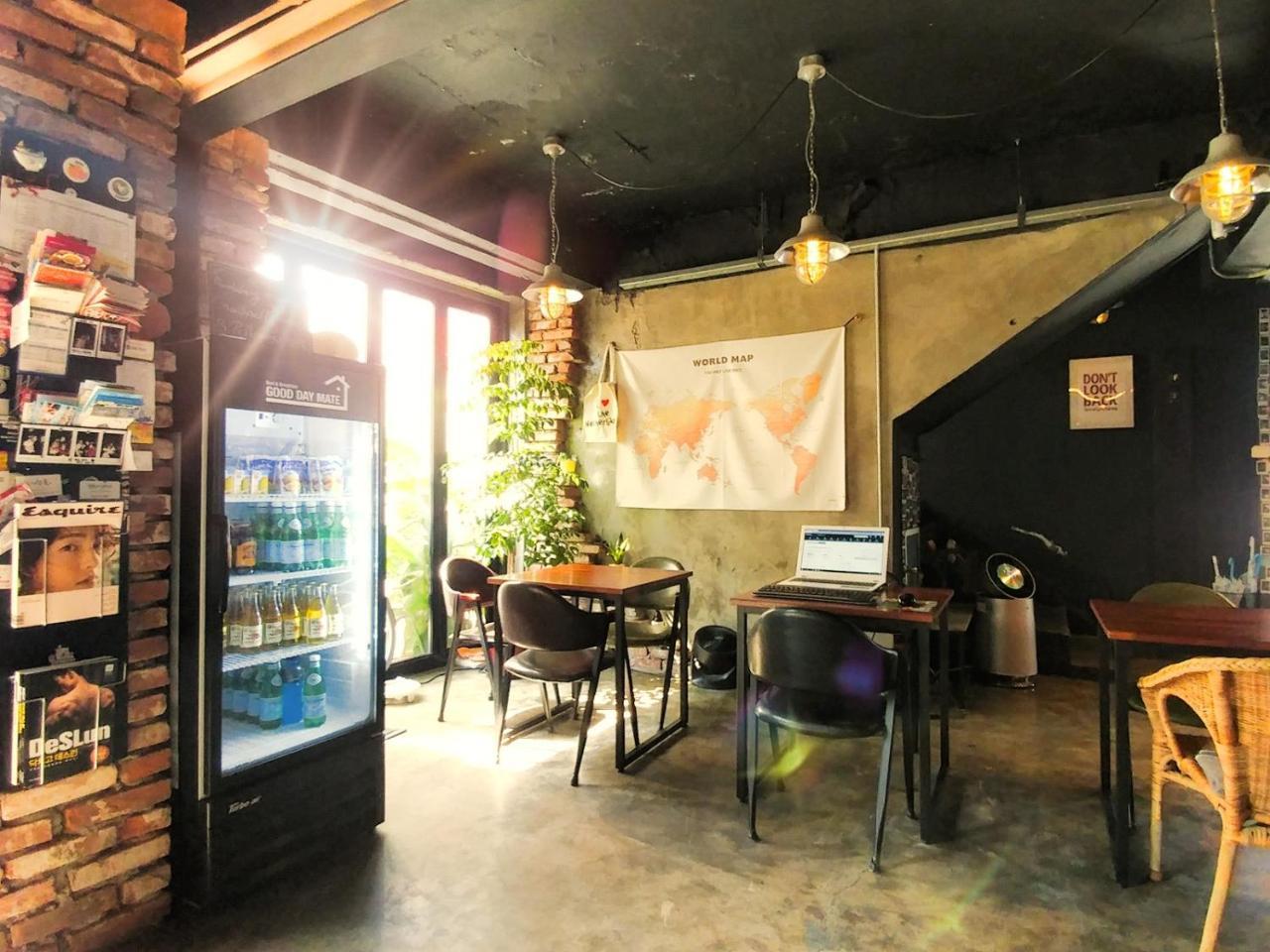 Good Day Mate Hostel Busan Bagian luar foto